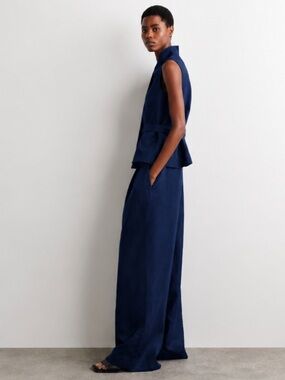Cos Relaxed Pleated Linen-Blend Wide-Leg Pants — Navy